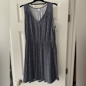 Old Navy sleeveless dress. Navy with white polka dots. Size Large.